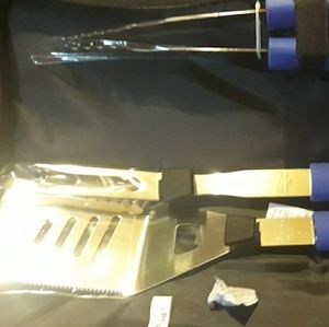 Colts bbq set i ordered a Falcons and got this